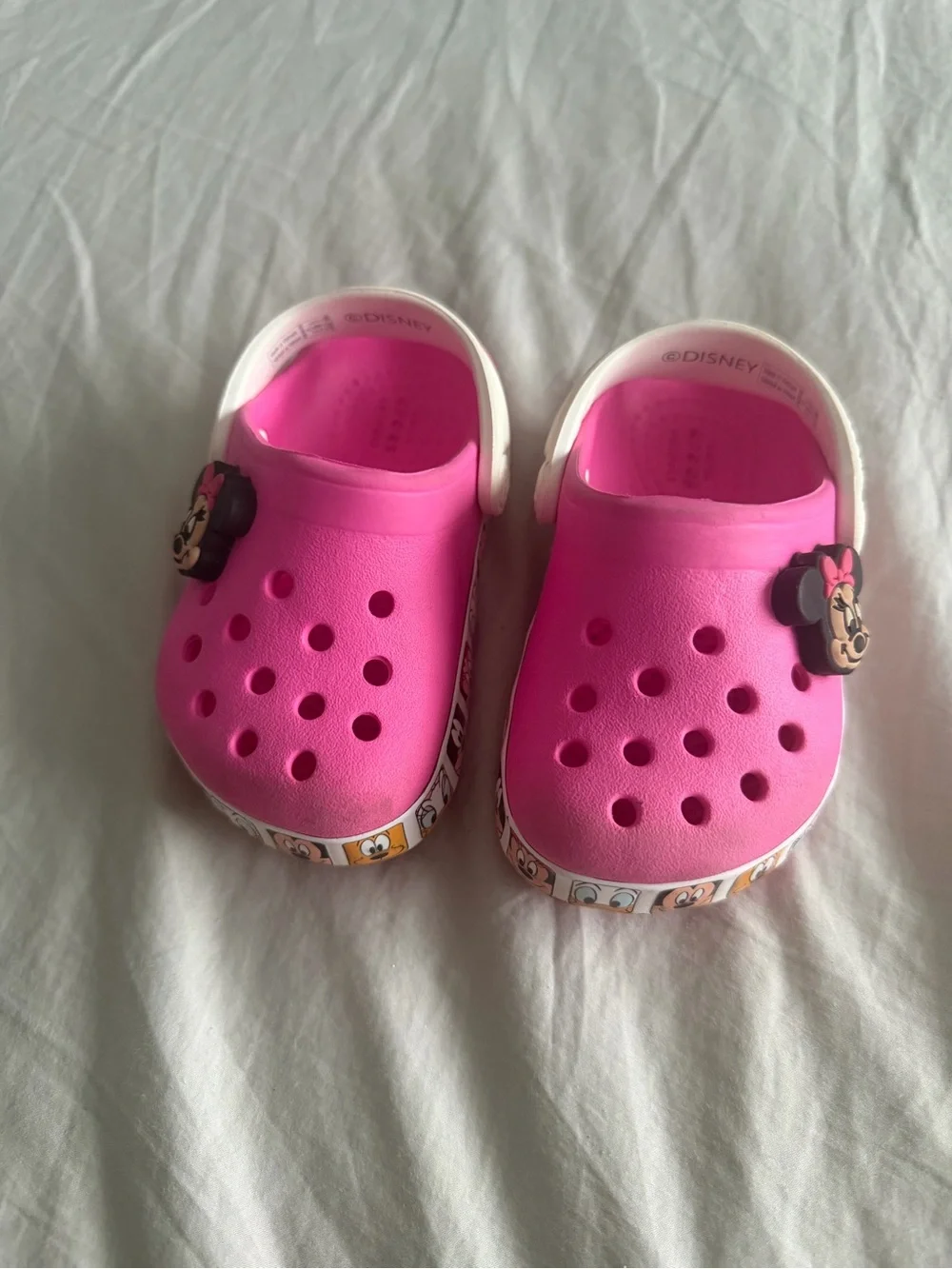 Disney Minnie Mouse Bright Pink Kids Clogs with Character Trim